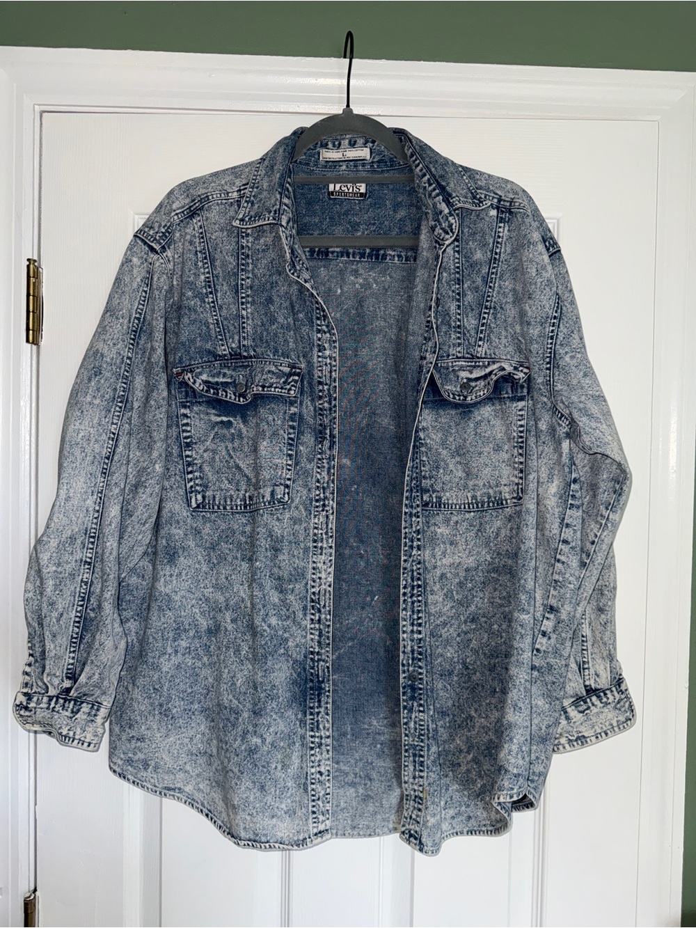 Women’s Vintage Levi’s Denim Button down